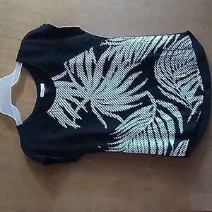 3/$15 Maurices Black & White shirt